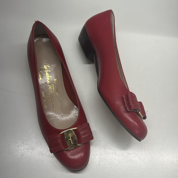 Salvatore Ferragamo Vara Heels Ballet Bow Kitten Low Heeled Shoes Leather Red 6 - Picture 1 of 11